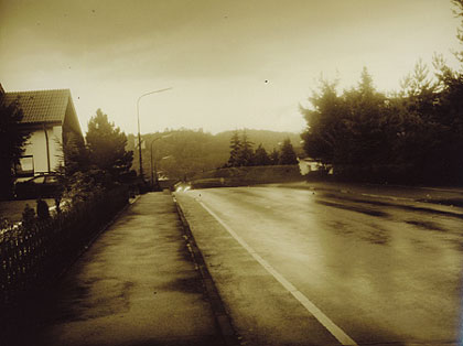 Einen Moment Bitte ...