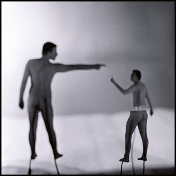 Einen Moment bitte ...