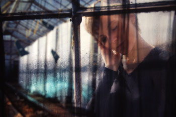 Einen Moment bitte ...