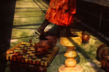 Einen Moment bitte ...