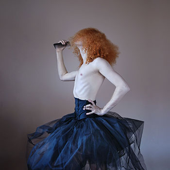 Einen Moment bitte ...